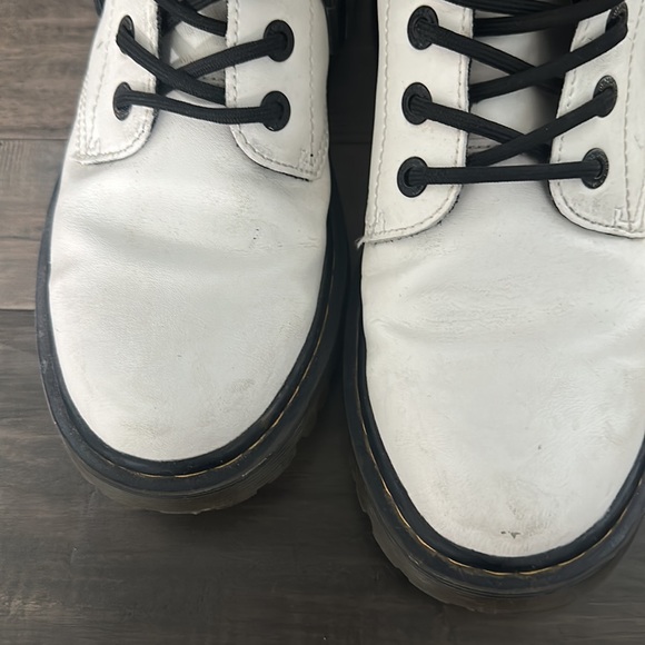 White Dr Martens 1460 Smooth Leather Lace Up Boots - Picture 7 of 7